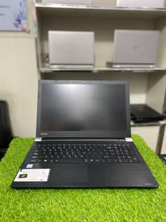Toshiba Satalite Pro A50 i7 8th Gen 8GB Ram and 256GB SSD!