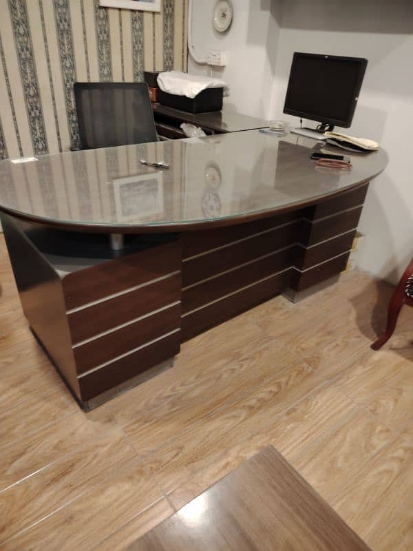 Big Size Office table with office center table 0