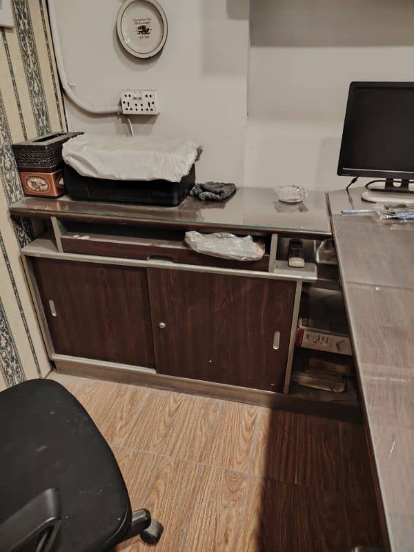 Big Size Office table with office center table 3
