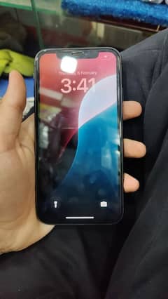 iphone 11 Non PTA Factory Unlocked 64GB 85% BH
