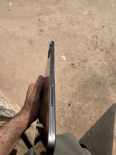 iPad M1 chip pro 5th generation 128gb 12inch