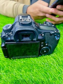 CANON 60D