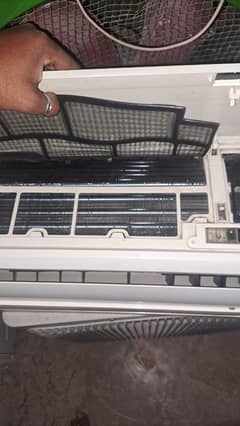 10/10 HAIER AC