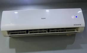 Haier 1 ton AC DC inverter like new 0370 = 1562 =639