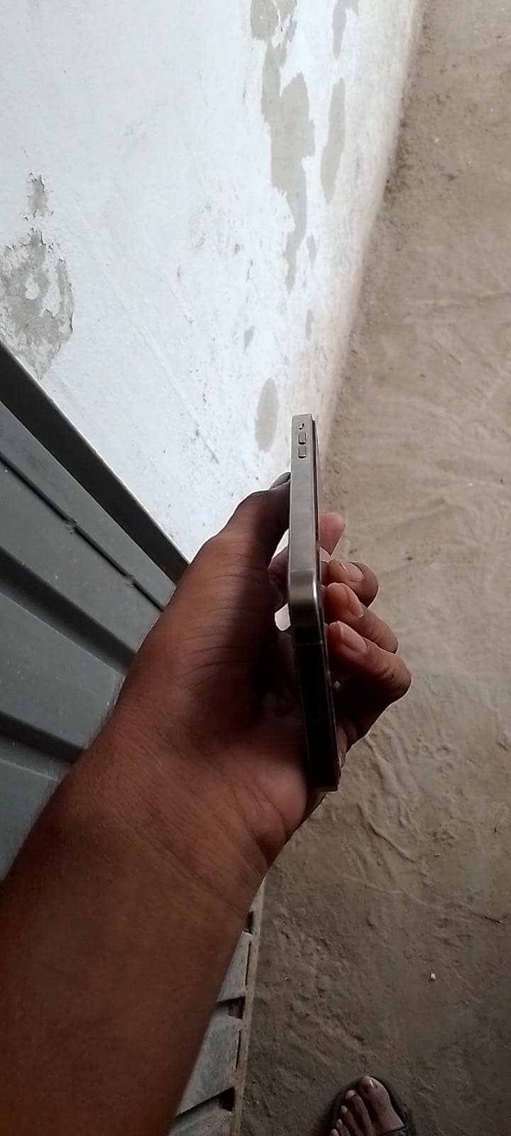 Iphone xr converted 15 pro all ok and original update version ios 18 0