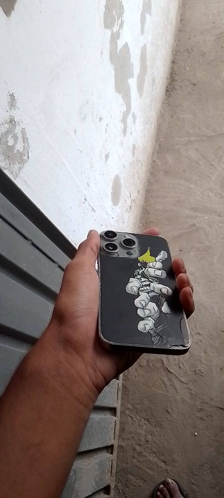 Iphone xr converted 15 pro all ok and original update version ios 18 6