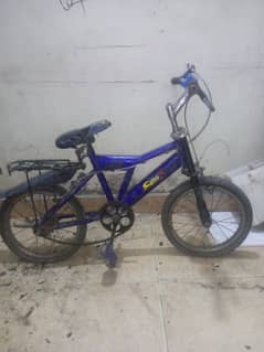 kids bicycle of age 5 to 7 urgently sale