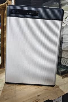 lg51v 126 ah  available