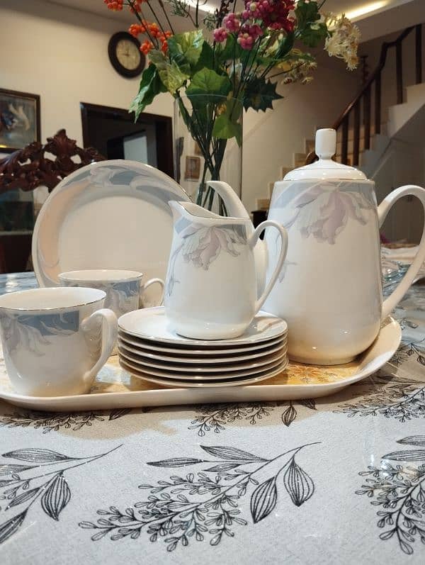 Tea set 0
