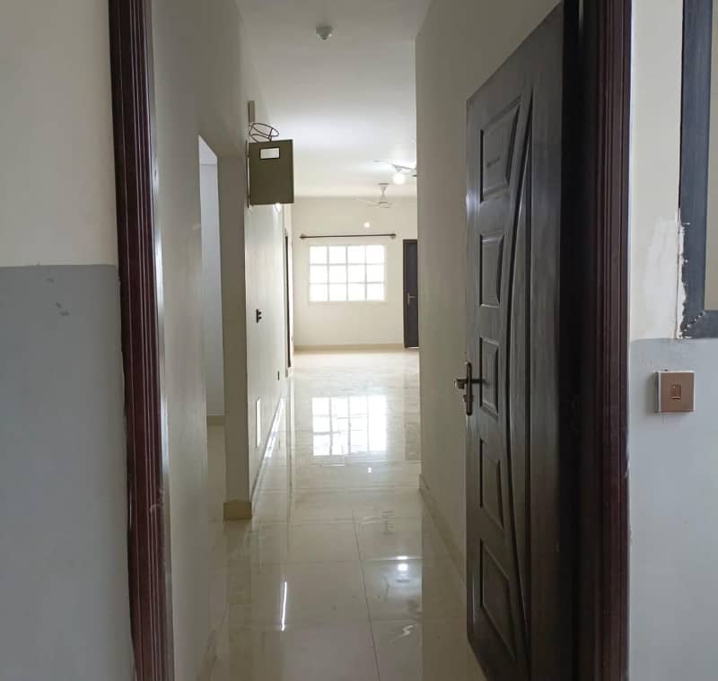 1750 Square Feet Flat Ideally Situated In Diamond Mall & Residency 2