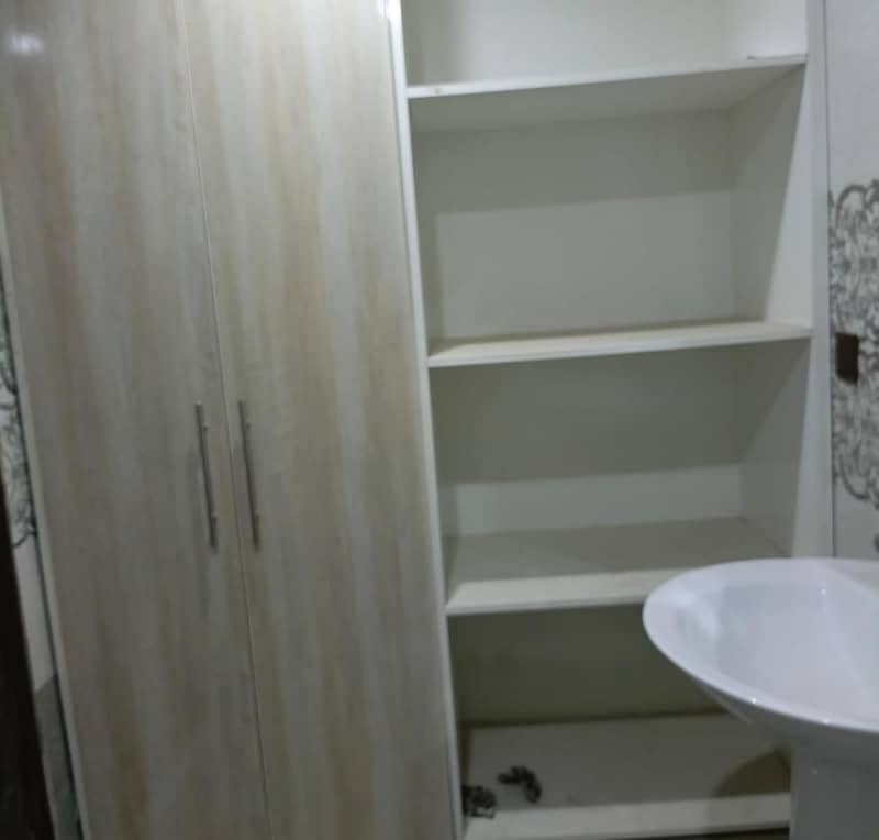 1750 Square Feet Flat Ideally Situated In Diamond Mall & Residency 15
