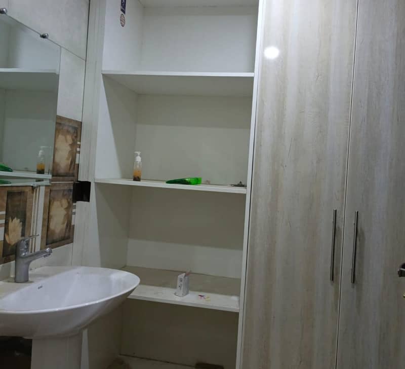 1750 Square Feet Flat Ideally Situated In Diamond Mall & Residency 19