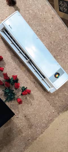 gree 1 ton Ac for sell 03003548490