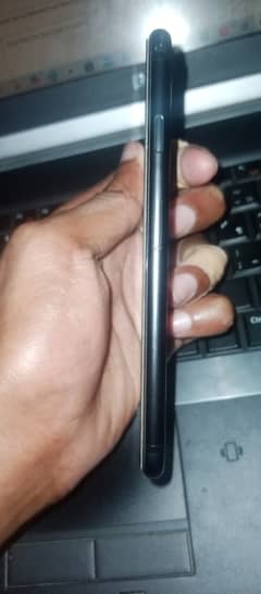 Apple iPhone 7