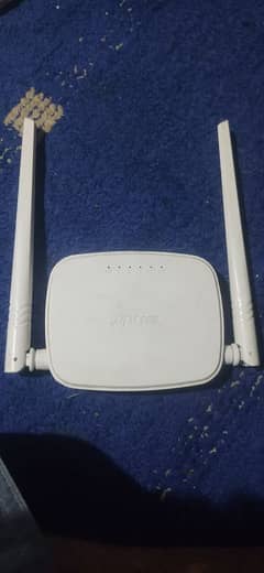 Tenda wifi router with everything
