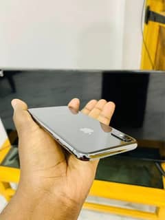 IPhone XS Max  wtsap only 03214846401