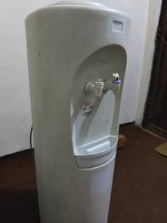 03004519155 /Dispenser condition 8/10 bilkul  all ok