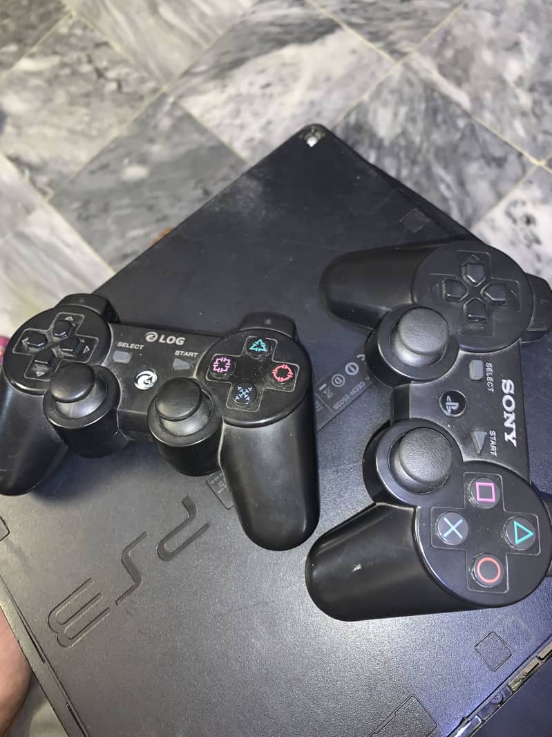 Ps3 for sell jailbreak with two controllers 1