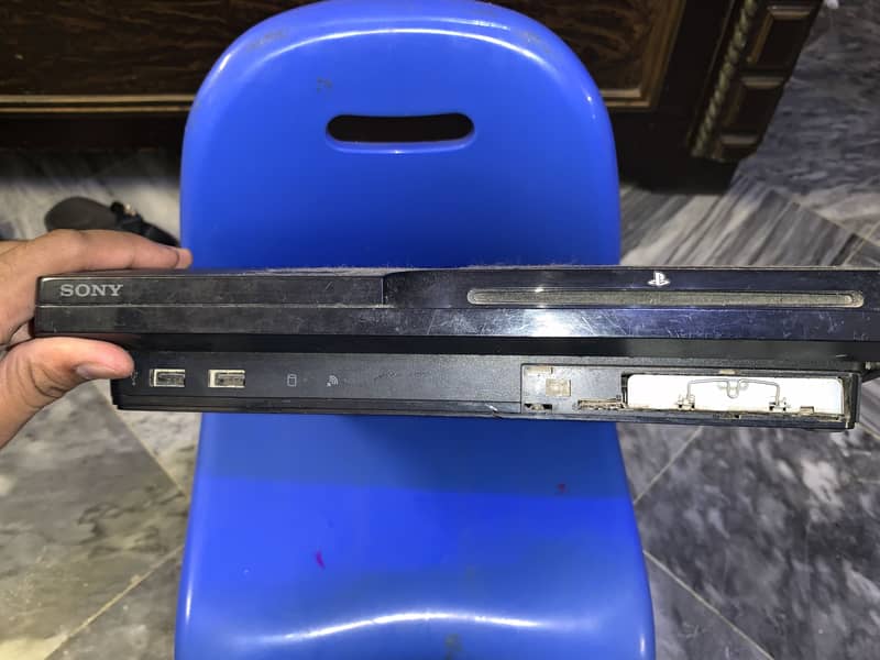 Ps3 for sell jailbreak with two controllers 3
