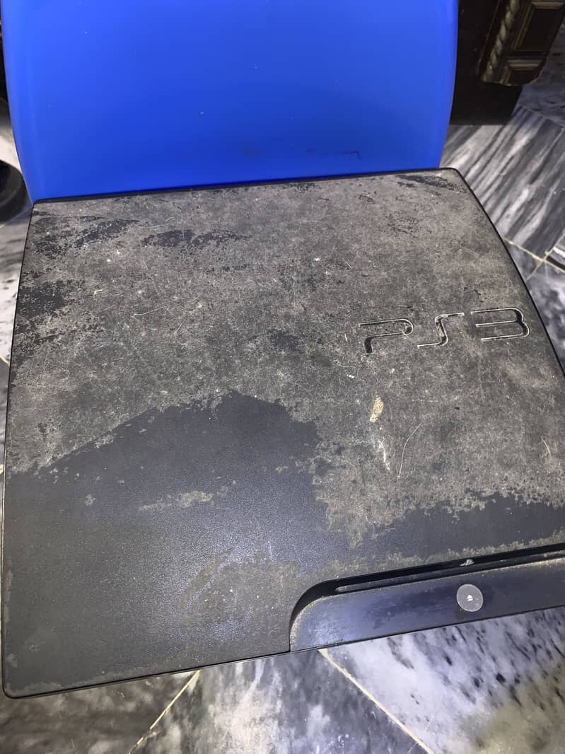 Ps3 for sell jailbreak with two controllers 5
