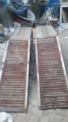 car stands