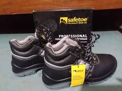 Saftoe Professional Safety Shoes – Size 42, Excellent Condition