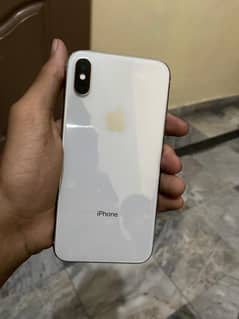 iPhone X 256 gb battery health 70%