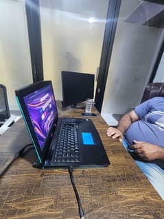Dell Alienware i9 8th gen 32gb 1tb GTX 1080 8gb 4k 120HZ