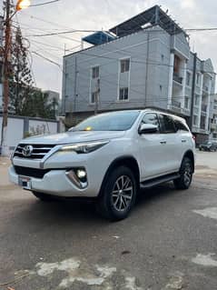 Toyota Fortuner V 2017