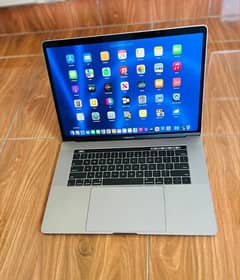 Macbook Pro 15-inch 2017 (16/512) (TOUCHBAR)