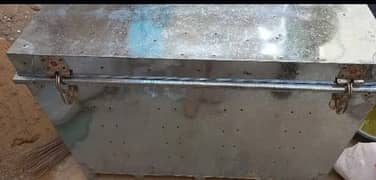 Baksa/ petty/ storage truck/ iron box new condition 2×4ft