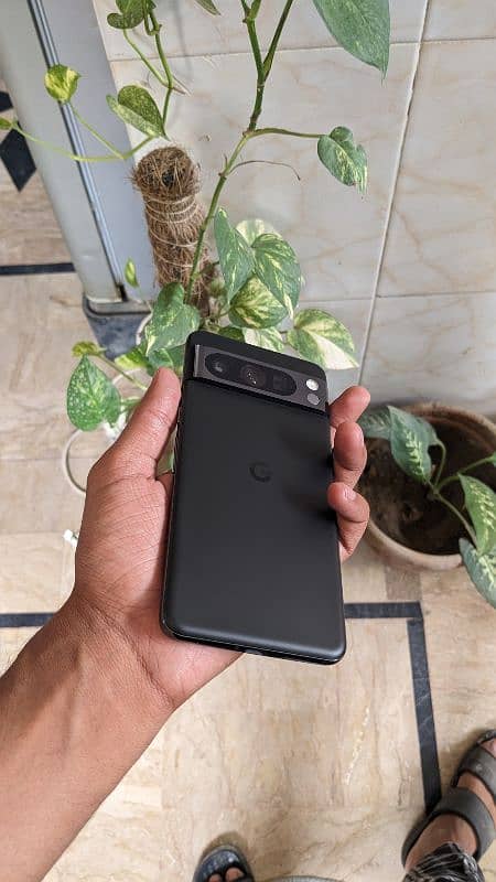 Google Pixel 8 Pro 2