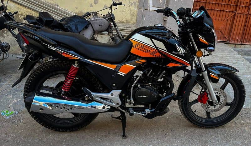 Honda CB15F 2