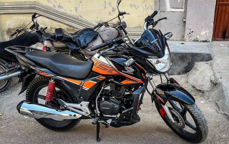 Honda CB15F 5