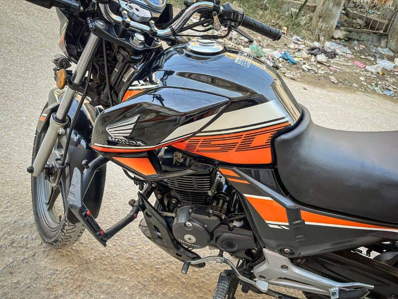 Honda CB15F 6
