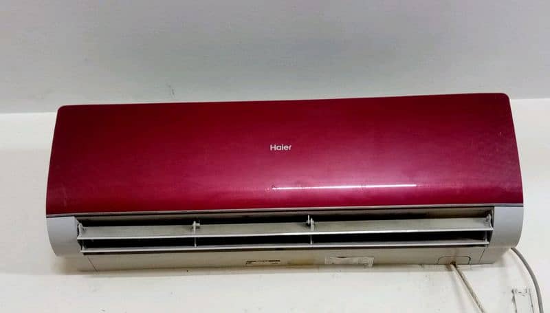 Haier inner and LT outer. 1.5 Ton Split A C in good working condition. 0