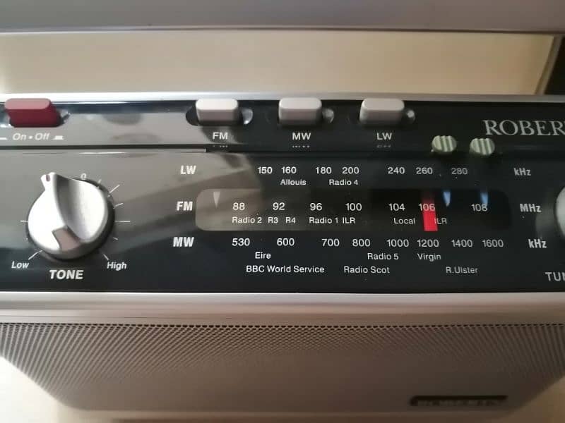 Radio Roberts R9954 England 5