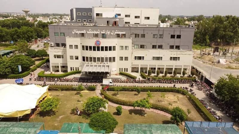 Prime Location 5 Marla Plot for Sale in J Block, Central Park Lahore 8