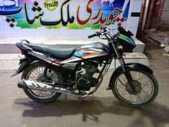 Honda cgdream2016 karachi