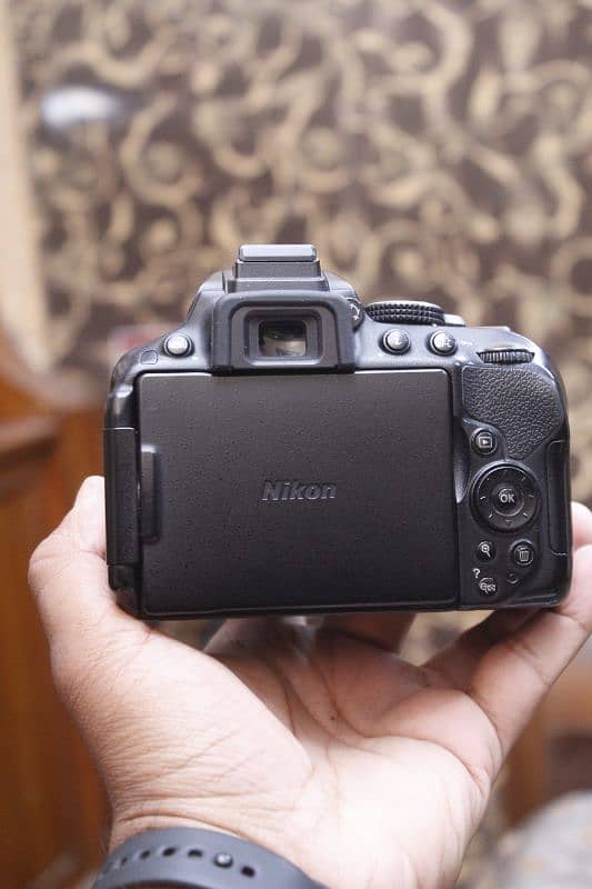 Nikon d5300 complete box Lush condition 10/10+++ 2