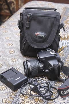 Canon 4000d with 18/55mm lush condition with Lowepro Bag