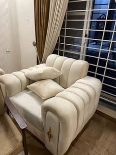 3 seater+2seater+single+ table