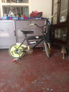 Kids Bicycle for Sale – Good Condition with Training Wheels