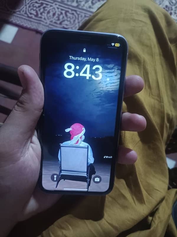 iphone 11 128   factory unlock exchange posible with next model 1