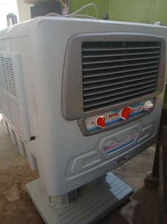 Royal Regent blower type room air cooler