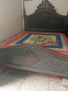 special wodden bed