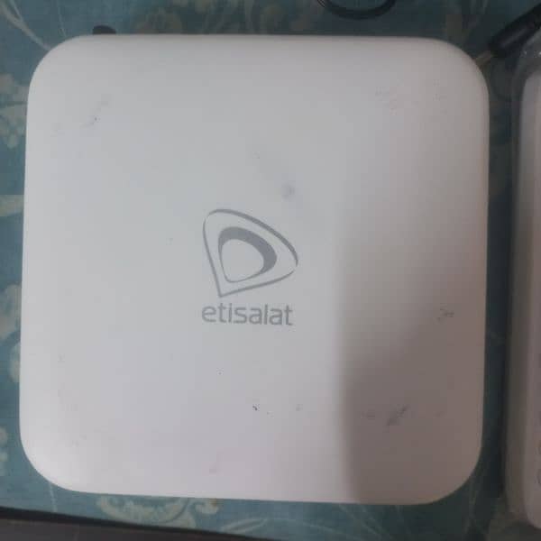 Etisalat android box version 9 good condition 1