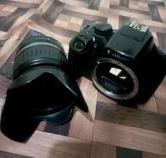 DSLR camera