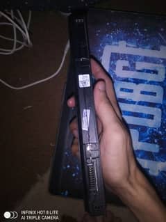 laptop ki battery hai 10 by 10 condition mein hai all okay hai