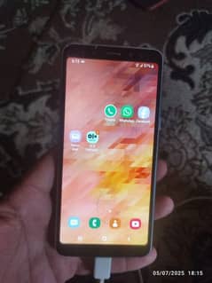 Galaxy A8 single sim  approved 4/32 all ok just glass grack